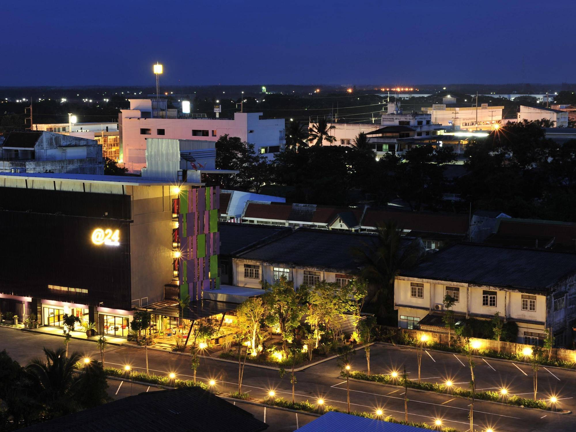 @24Boutique Hotel Накхонситхаммарат Экстерьер фото