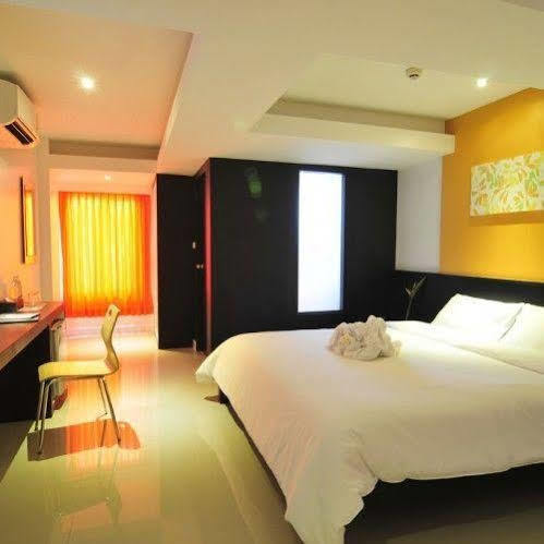 @24Boutique Hotel Накхонситхаммарат Экстерьер фото